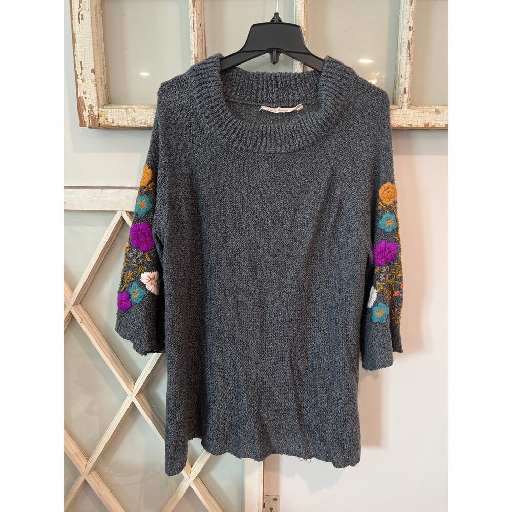 Soft Surroundings size 2X sweater with embroidered sleeves